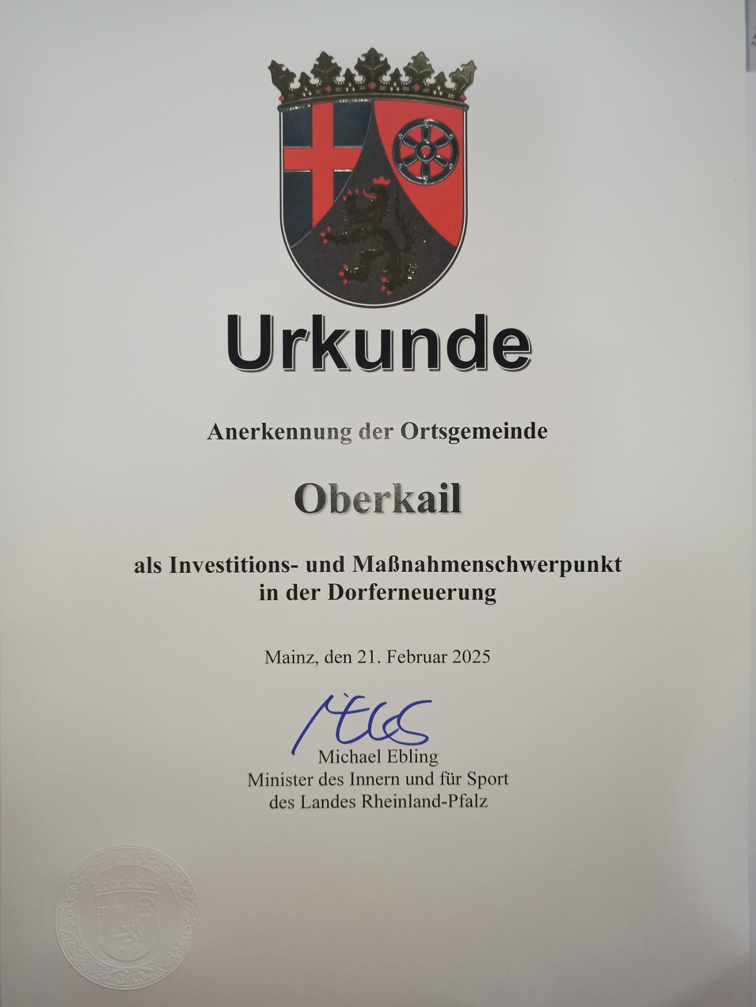 Urkunde_Schwerpunktgemeinde_Oberkail_21.02.2025.jpg