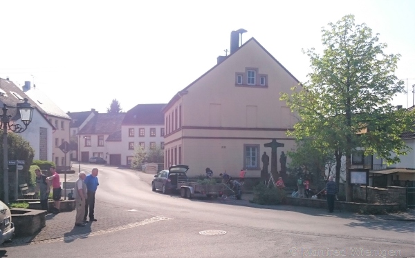 BILD001